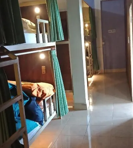 Hostel Kombi Beach * ヌサペニダ