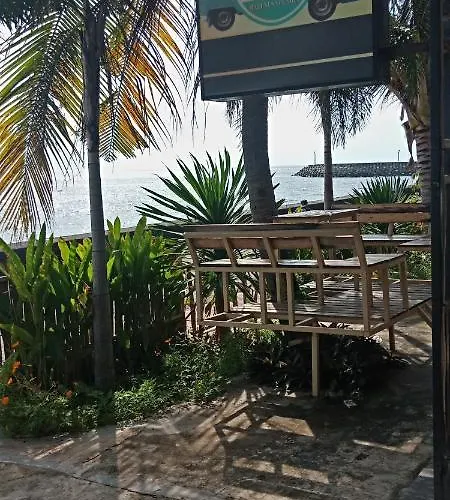 ホステル Hostel Kombi Beach *