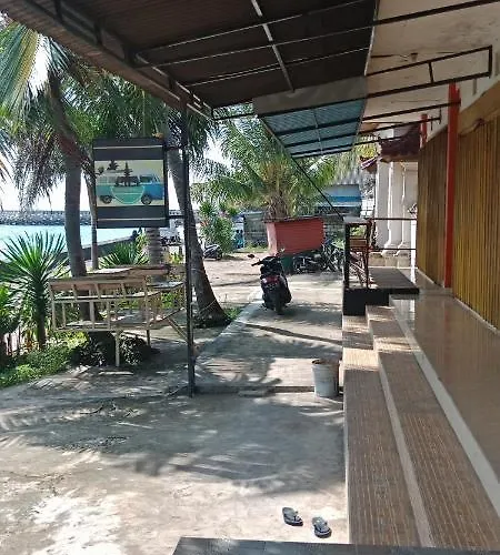 Hostel Kombi Beach